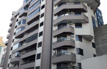 Apartamento Meia Praia Itapema - Foto 1