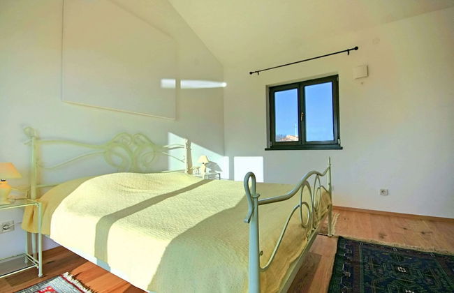 Gorgeous Villa With Private Swimming Pool and Covered Terrace - Foto 10