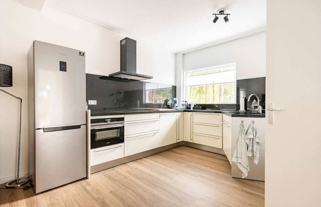 Charming Holiday Home in Poortugaal With Garden - Foto 18