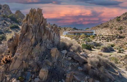 Boulder Surrounded Escape- ANOTHERdeserthouse - Foto 46