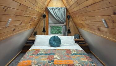 Bluebird Cabin - Cozy A-Frame Retreat - Photo 5