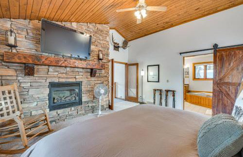 Rice Lake Cabin Retreat with Red Cedar Lake Access! - Foto 13