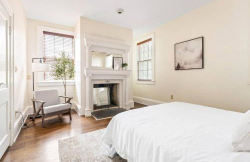 The Montgomery Manor - 5 Bedroom 4 Bath with Pool and Garage - Foto 6