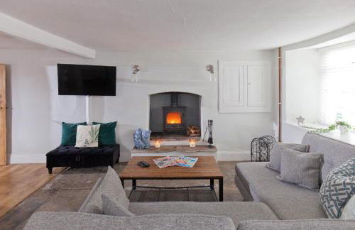 Hurst Cottage - A Cosy 2-Bedroom Cottage Escape in Dorset - Photo 2