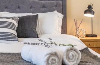 Quiet, Four bedrooms, 2 King Beds - Photo 22