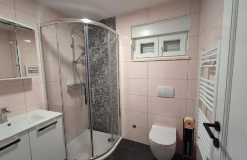 Villa Galant with Pool & Sauna Maru ini - Foto 15