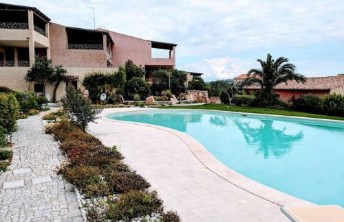 Boutique Apartment no 24 with Sea View and large Pool - Photo 22