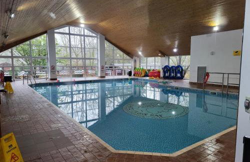 Cheerful 3 bedroom Lodge At White cross Bay Windermere - Photo 57