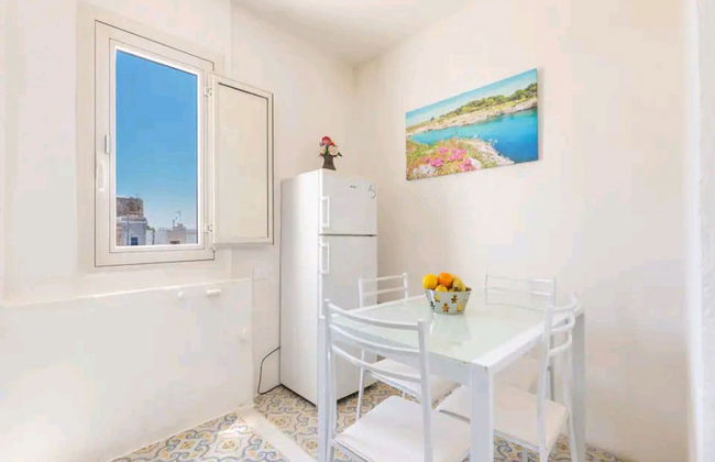 Coastal Charm: A Home With a View in Santa Maria di Leuca - Photo 9