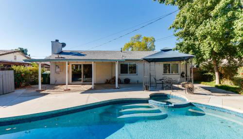 4 Bedroom West Hills Charmer with Pool and Jacuzzi - Foto 2