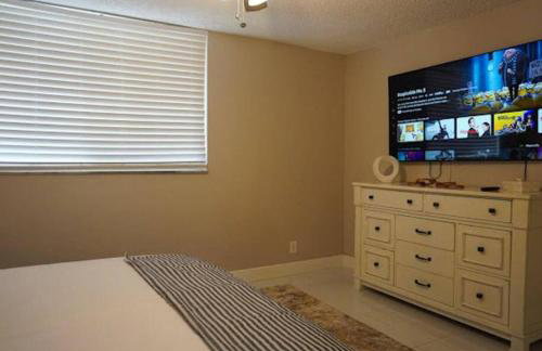 Comforts of Home in Updated Condo by the Beach - Foto 2
