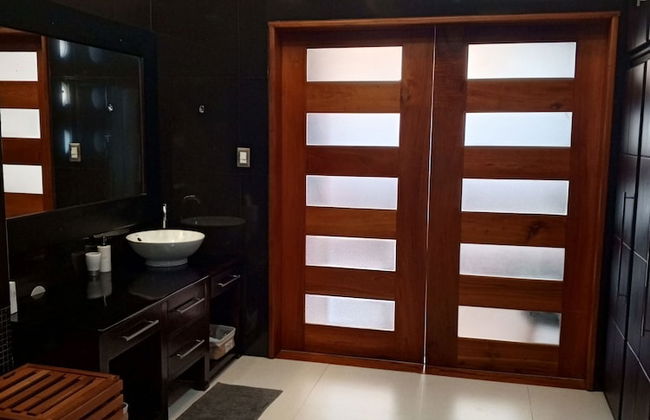 Galapagos Coliving Ecuador Casa Tuna - Photo 3