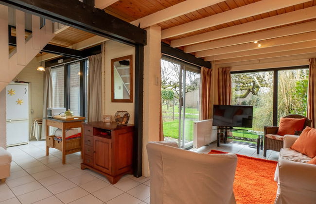 Holiday Home in De Punt With Pool & Garden - Photo 10