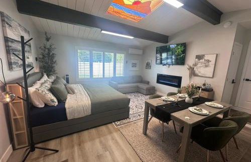 Half ACRE Lux Pool SPA with FIREPIT ARCADE Grill Sleeps 40 - Foto 10