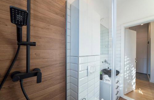 Green Leaf Apartment - Photo 13