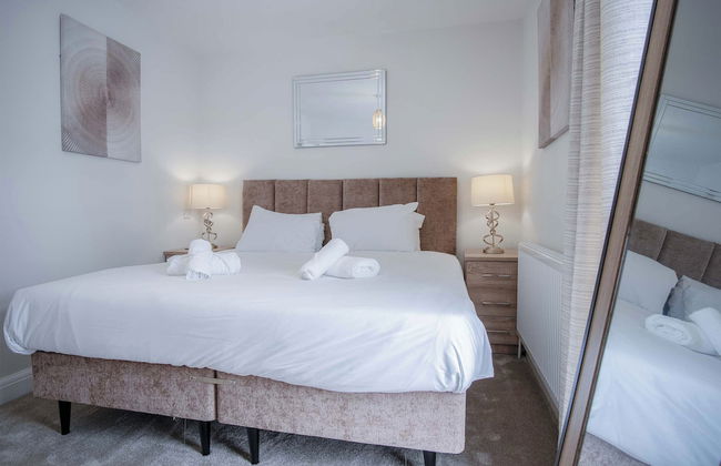 Fleet Street - 2 Bedroom - Swansea - Photo 2