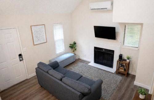 Two Bedroom Loft, King Beds, Down Town Convenience - Foto 1