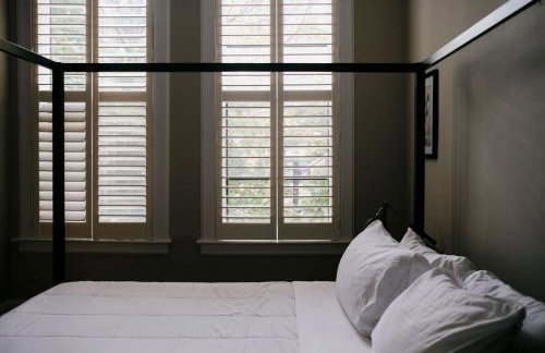 Top 1 Rated 4BR Lincoln Park House - King Bed - Photo 24