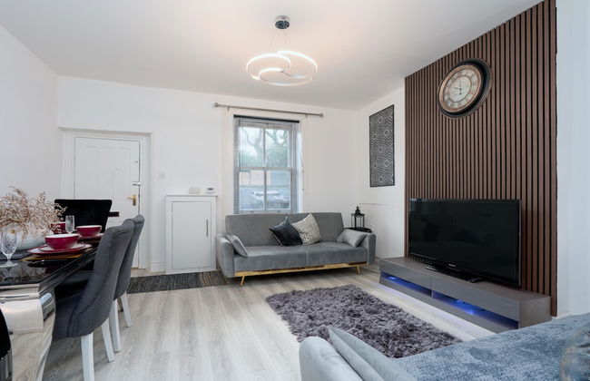 Cosy Cottage - Sleeps 6, Parking & Pet Friendly! - Foto 11