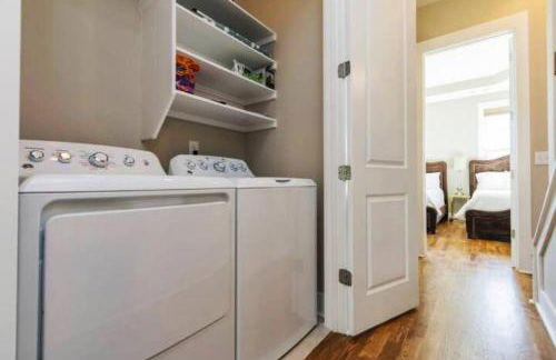 THE PAINTED MUSE I Stylish 3BR with Rooftop Hot Tub in East Nashville - Foto 23