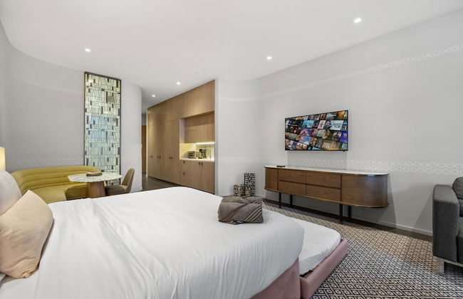 Luxury Suites in Brickell - Photo 9