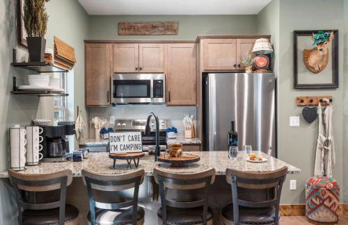 New Cabin at Tall Timbers! Free Tickets! Indoor and Outdoor Pools! - Foto 7