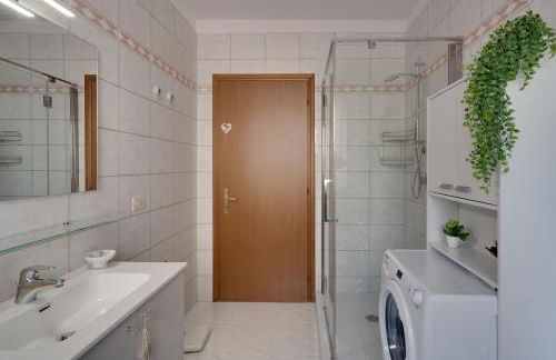 NEW! Ballerina Cappuccina - Patio, Wi-Fi, Netflix e Ampio Garage box gratuito incluso - Foto 14