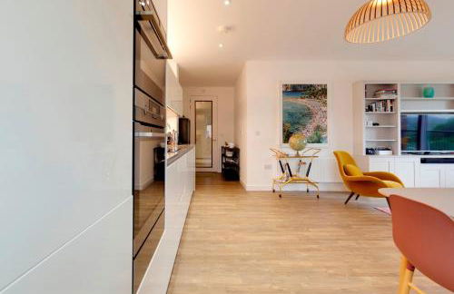 Pass the Keys Stunning and Spacious Modern Flat - Own Car Park - Foto 8