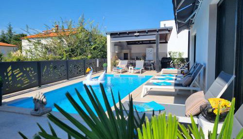 Luxury modern Villa "Keti"-Private Pool & Garden - Foto 5, sunbed