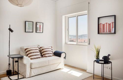 Seaside Family Stays | Walk to the Beach, Caxias - Photo 43