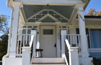 Handsome Home Renovated - close to Metro - Foto 43