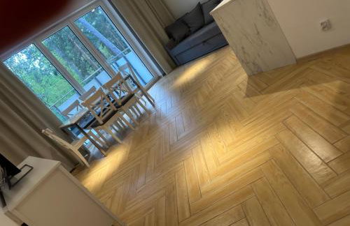 Sosnowy Nadmorski Zakątek blisko plaży z parkingiem - Foto 14