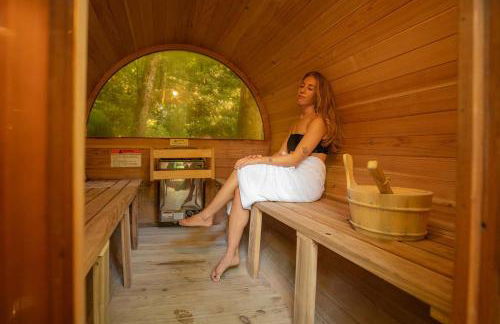 Ma & Pa's cabin at Cabin Fever in NC - Photo 25