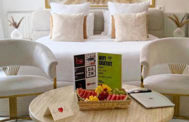 Private suite with jacuzzi sauna and garden - Foto 16