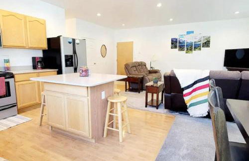 Charming Chalet Close to GNP, Downtown & Game Room! - Foto 59