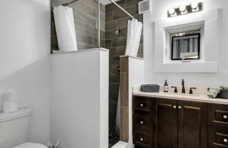 Upcycled Shipping Containers Transformed into a Glamping Home for a Unique Florida Vacation - Foto 8