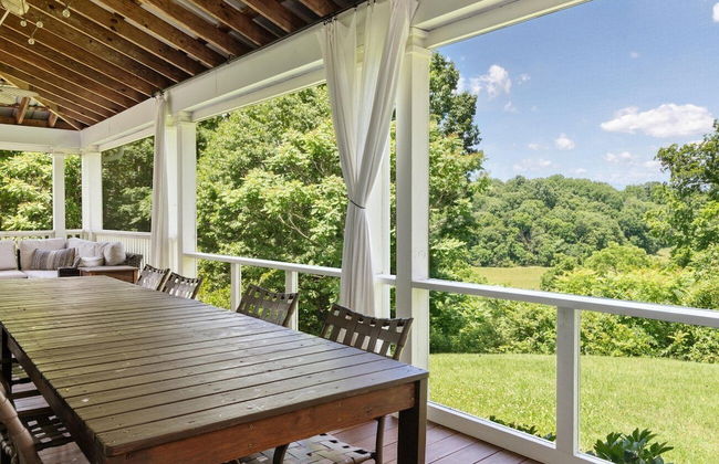 Beautiful Home on a Quiet Lot, Sleeps 14, Treehouse & Game Room! - Foto 37