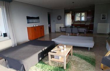 Up on the hill - Foto 20