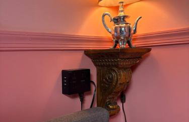 Vintage Lovers` Cabin with Jacuzzi & Lake Access - Foto 28