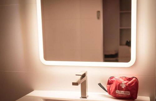 room five - parking, balnéothérapie, place nationale, un havre de paix - Foto 42