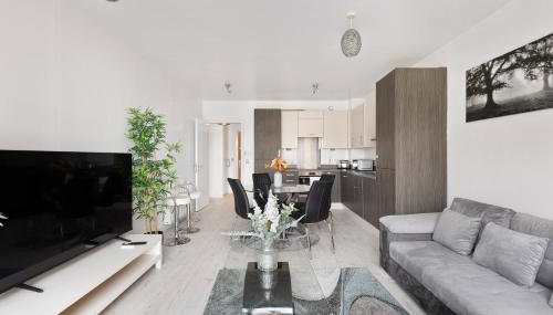 2BR Apartments in Canning Town Station with Balcony - Foto 2