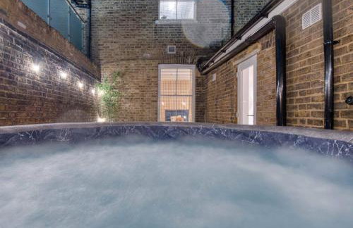 London Putney High St - hot tub, rooftop & cinema - Foto 25