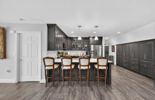 Family Mountain Escape w Private Suite Modern Comforts - Foto 23