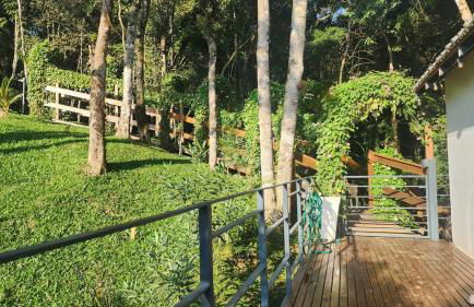 Linda Cabana com Vista Incrível nas Montanhas com Trilha, Cachoeira e Alexa - Photo 5