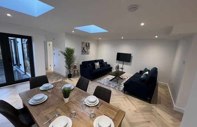 Isleworth Apartments - Photo 10