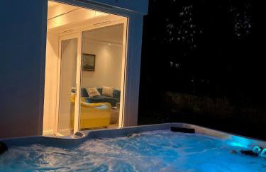 Luxury Villa with Beach Hut and Hot Tub - Photo 53