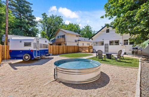 Historic Hideaway Hot Springs - Photo 1