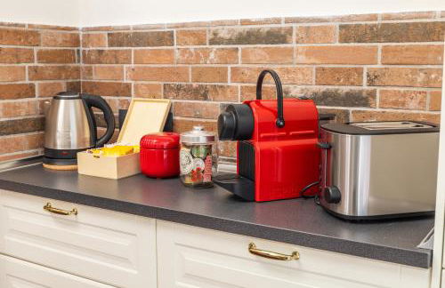 Accogliente Appartamento a pochi passi dalla Metro, San Siro e con Aria Condizionata - Foto 7