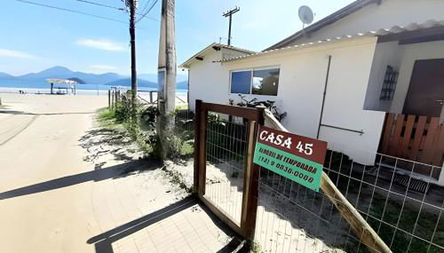 Vista para o mar casa 45 Praia do Estaleiro - Foto 2