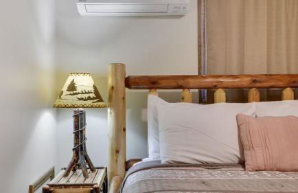 Hot Tub + Sauna + Deck + Firepit + Beach Access + Near Dining Grateful Escape by Avantstay - Foto 76